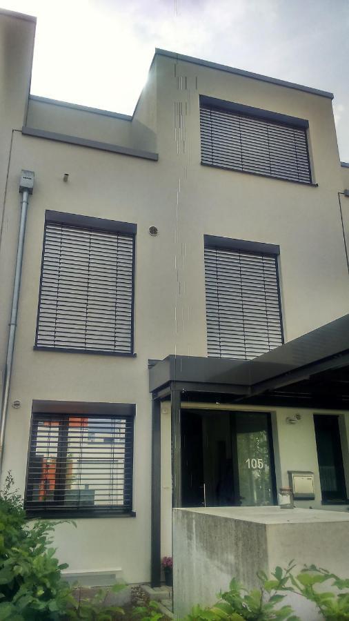Privatzimmer Mit Balkon-Richtung Messe Hannover Exterior photo