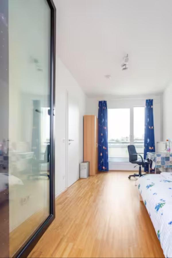 Privatzimmer Mit Balkon-Richtung Messe Hannover Exterior photo